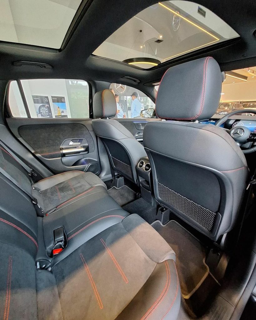 Interior GLA 200 AMG Facelift 2024-2025 Indonesia Black 21