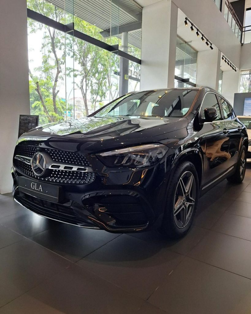 Promo Harga Mercedes-Benz GLA 200 AMG 2024-2025 Indonesia Black