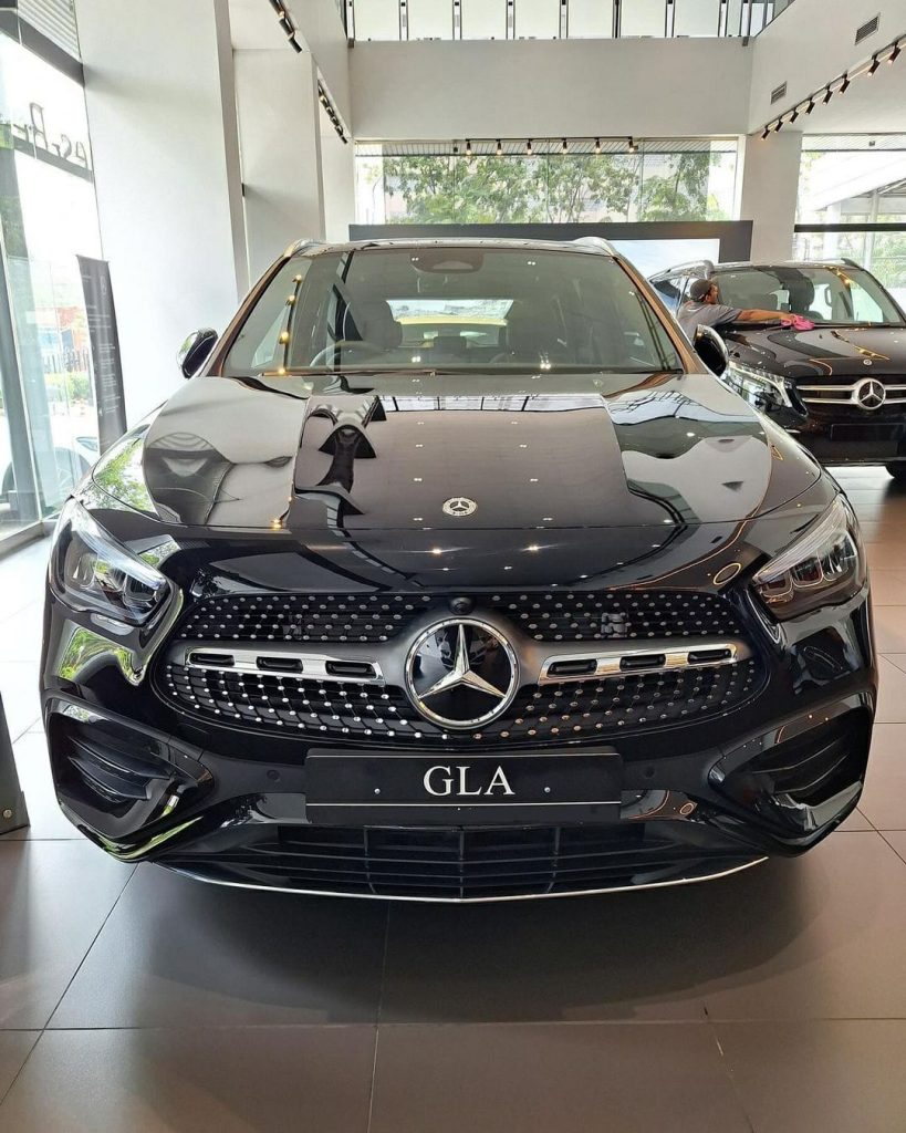 Promo Harga GLA 200 AMG 2024-2025 Indonesia Black