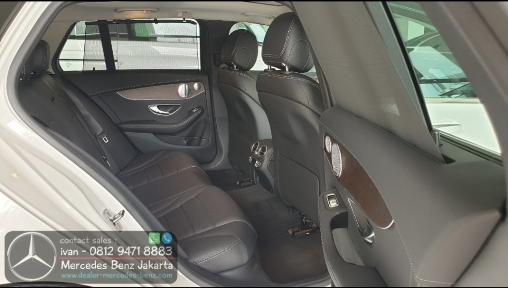 Interior Mercedes Benz C200 Exclusive Estate 2020 Indonesia