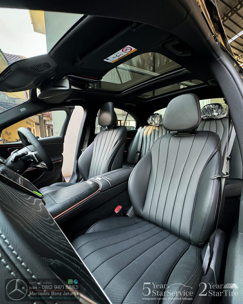Interior Mercedes-Benz E300 AMG Line Indonesia 2025-2024 Black 13