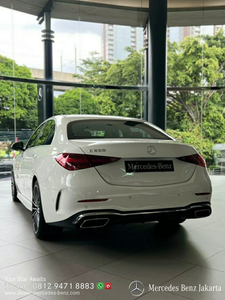 New Mercedes Benz C-Class C300 AMG Line W206 2025 Indonesia White 6b