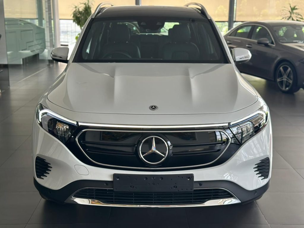 Promo Mercedes EQB 250 JakartaIndonesia 2024 Nik 2023 White1