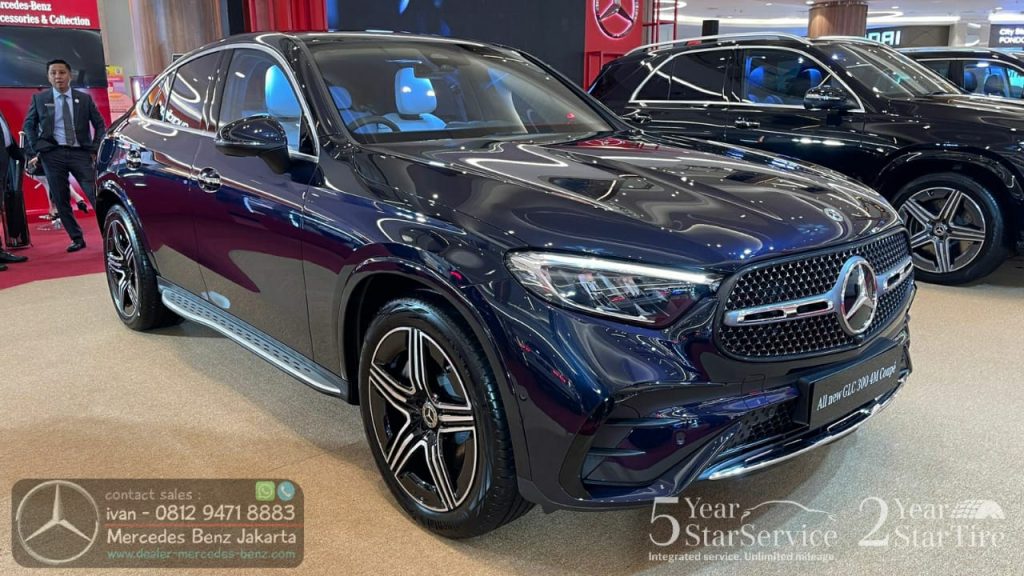 Mercedes Benz GLC 300 Coupe AMG Line 2023-2024 Indonesia 2
